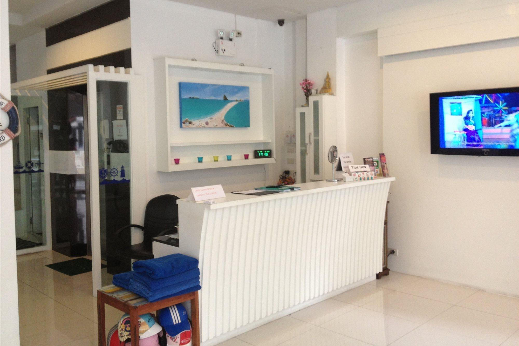 The Silk Hill Hotel Patong Esterno foto