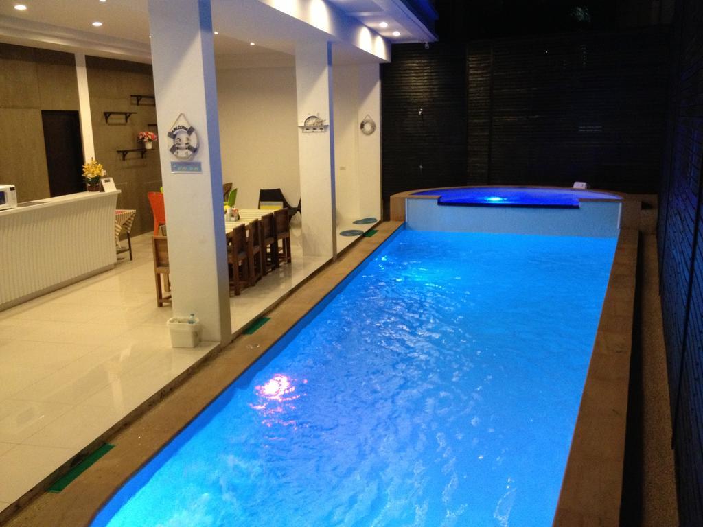The Silk Hill Hotel Patong Esterno foto