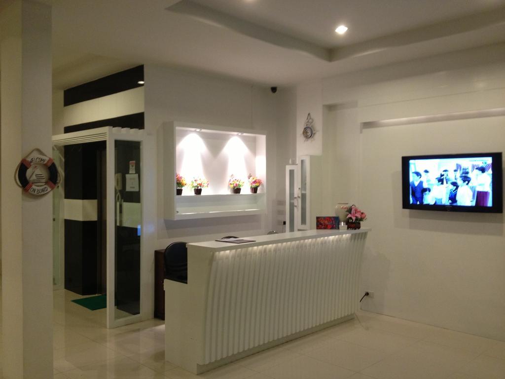 The Silk Hill Hotel Patong Esterno foto