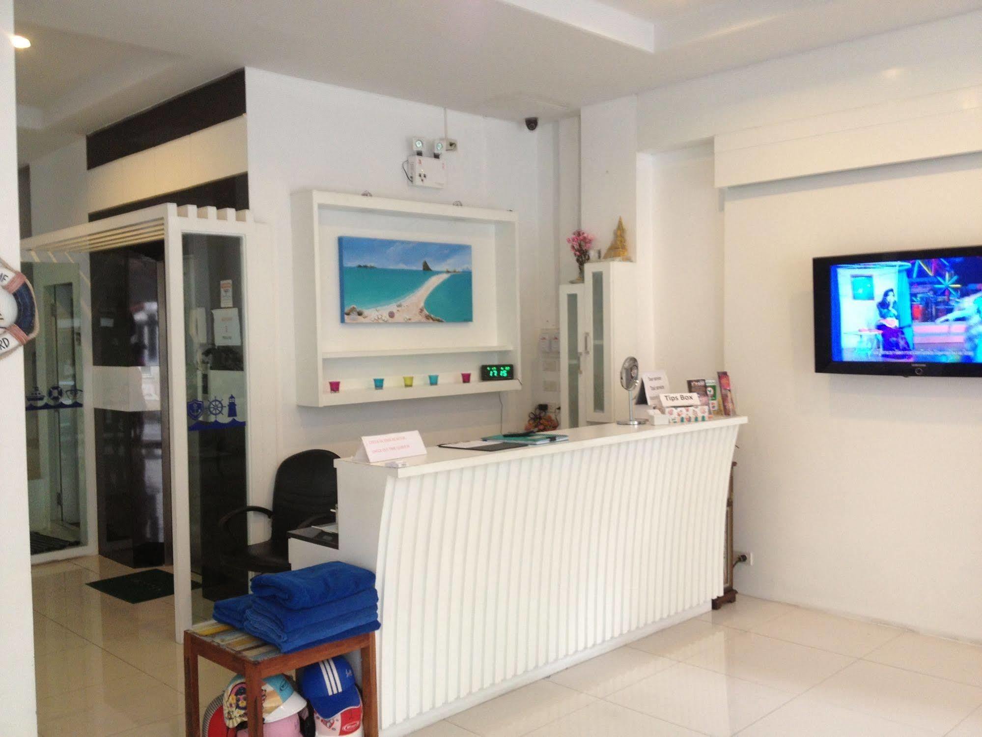 The Silk Hill Hotel Patong Esterno foto
